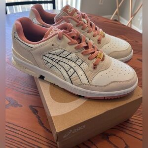 ASICS